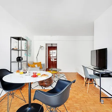 2p Champs De Mars - La Motte Picquet Apartman