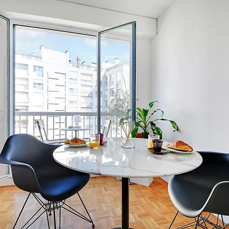 2p Champs De Mars - La Motte Picquet Apartman *